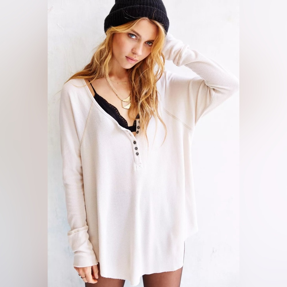Urban Outfitters Boyfriend Thermal Henley Small Beige Truly Madly Deeply